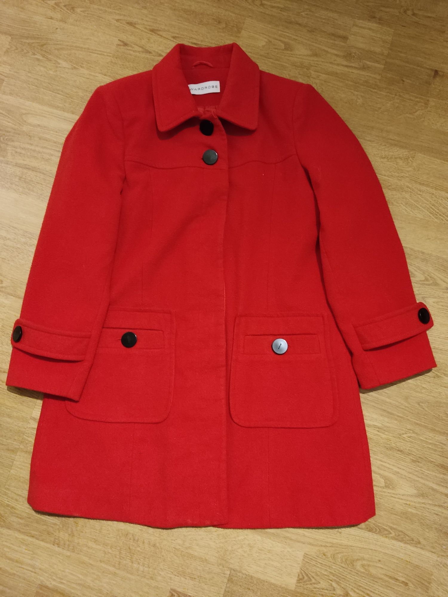 Płaszcz damski czerwony wardrobe
