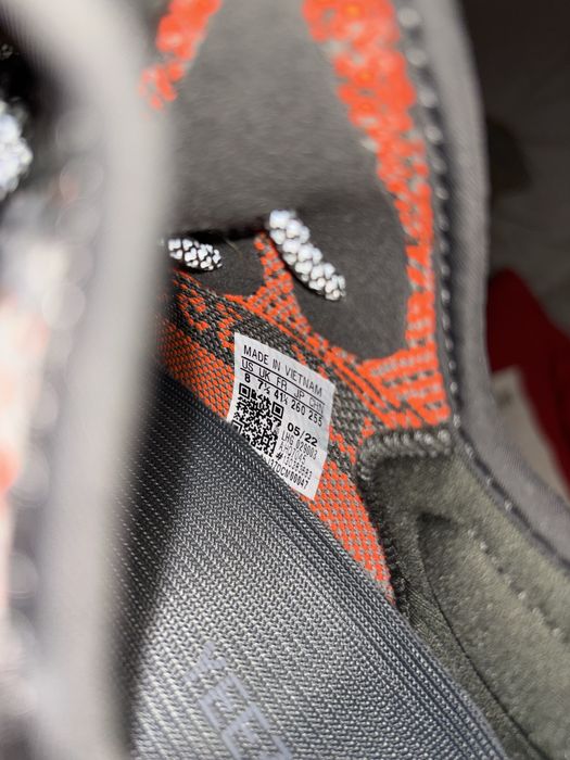 Yeezy 350 v2 Beluga Reflective