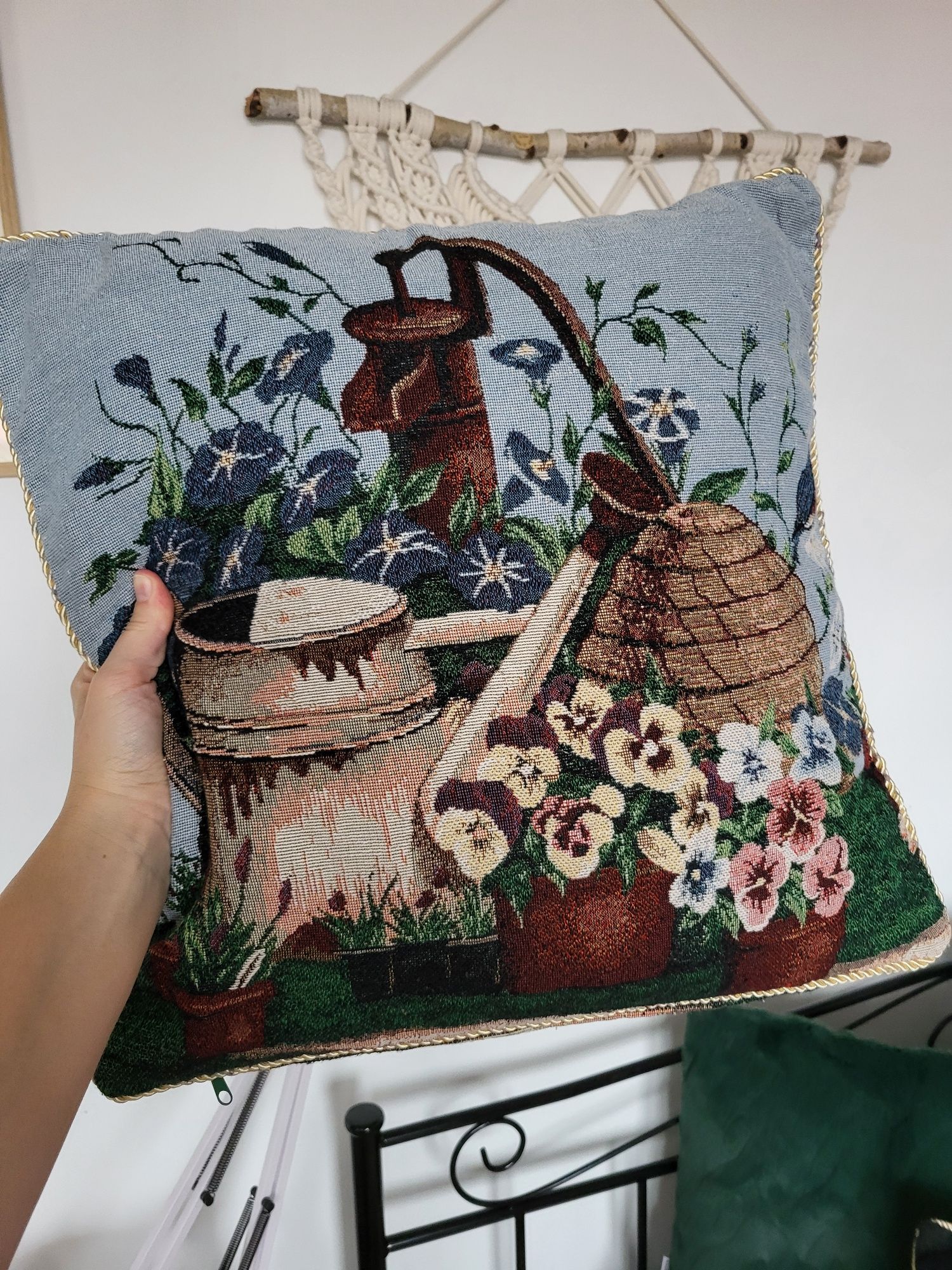 Poszewka ozdobna gobelinowa 45 cm kwiaty