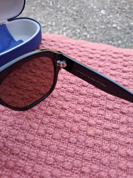 Óculos Sensaya estilo maxi, muito pouco uso em ótimo estado