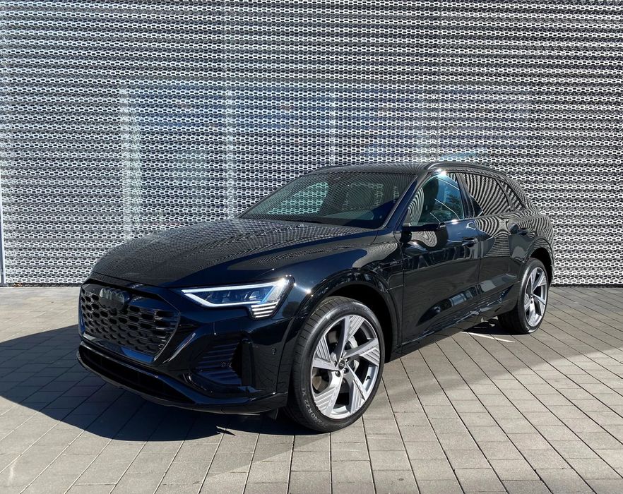 Audi Q8 23% rabatu! jasne skóry!