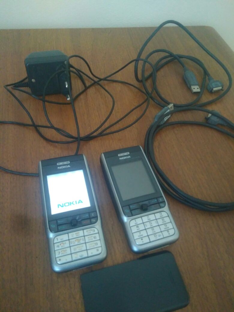 Nokia 3230, usb кабель, навушники.