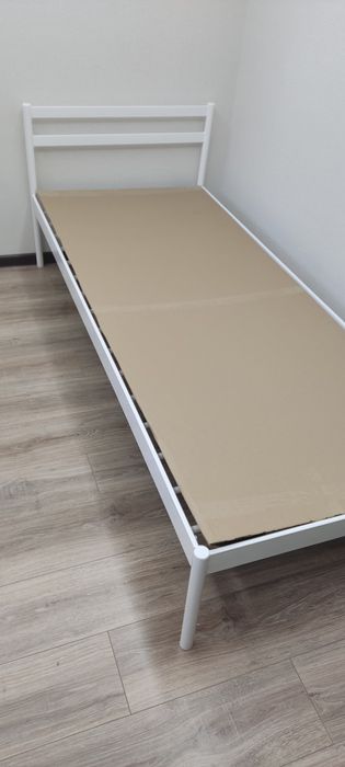 Ліжка металеві 80х190 (2 нових комплекта) + матраци в Дарниці (склад)