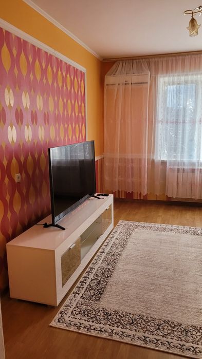 Сдаётся посуточно и почасово 2 ком квартира  Хортицкий р-н ( Бабурка)