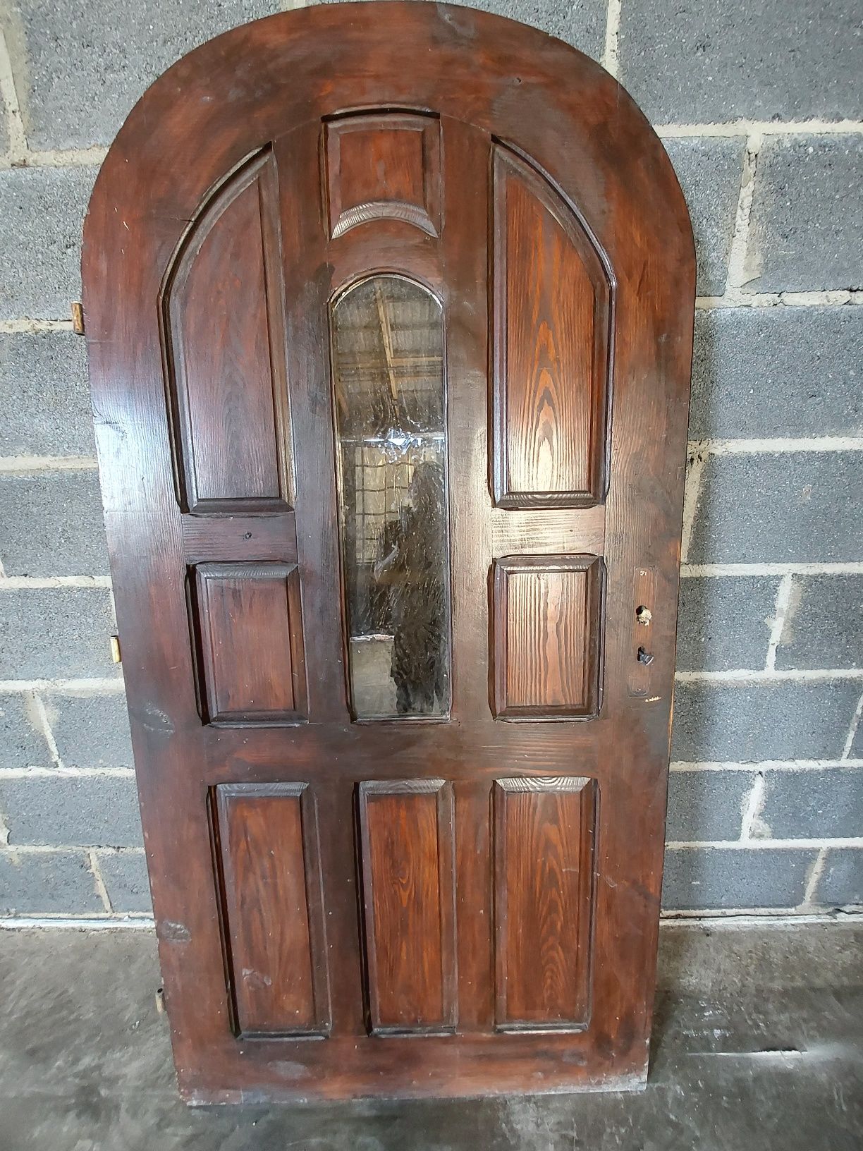 Drzwi zewnetrzne drewniane