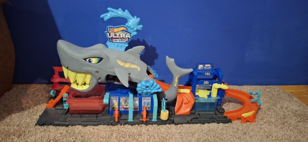 Tor hot weels myjnia rekina