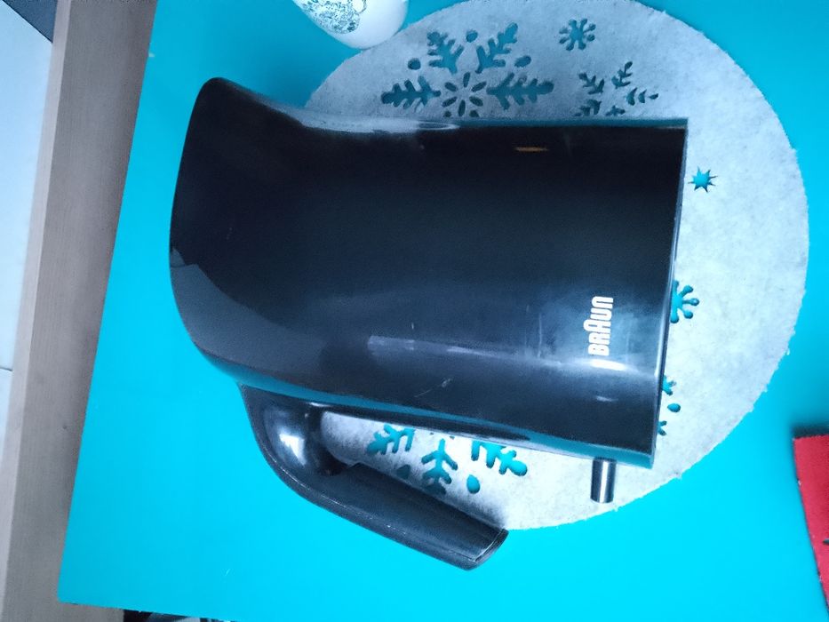 Czajnik elektryczny Braun WK301A