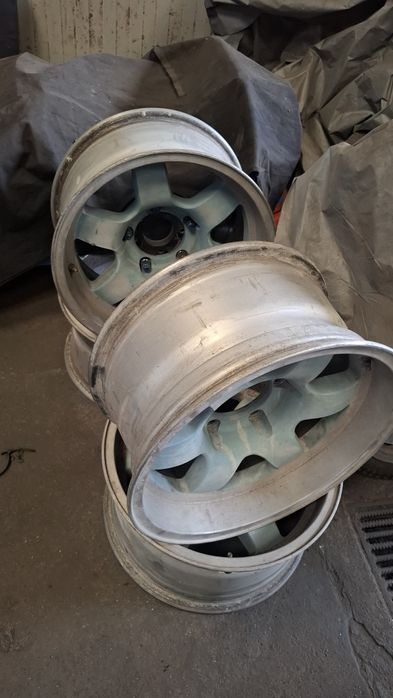 Jantes jeep/suzuki  sport R16