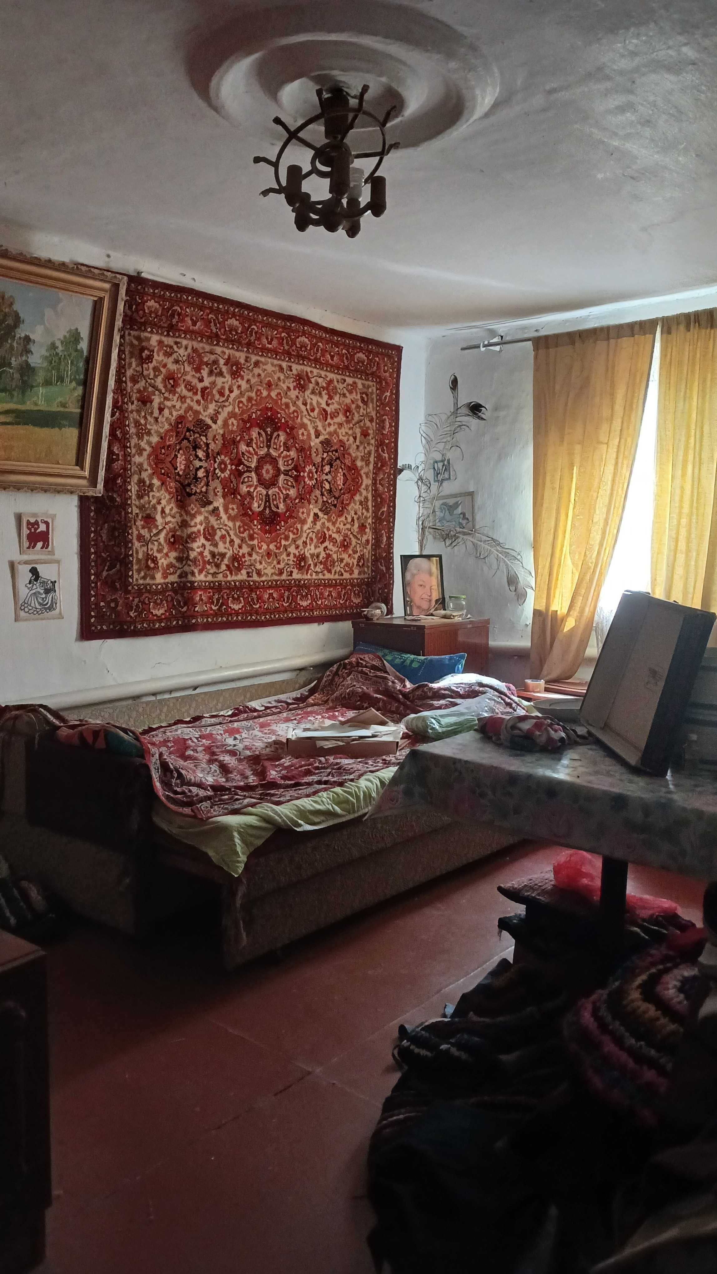 Продається 1/2 будинку в р-н Станції "Сміла"
