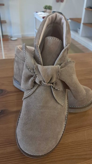 Botas 100%pele para criança