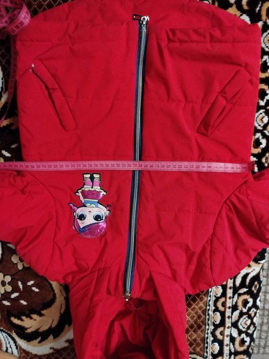 Продам куртку на дівчинку