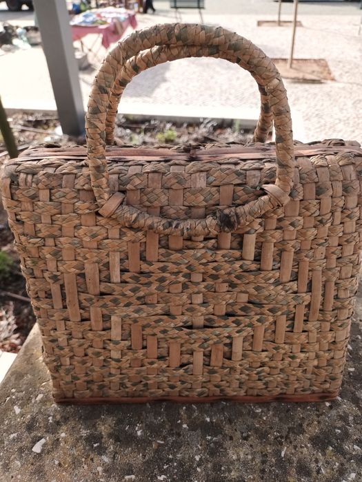 Cestos e cestas de verga