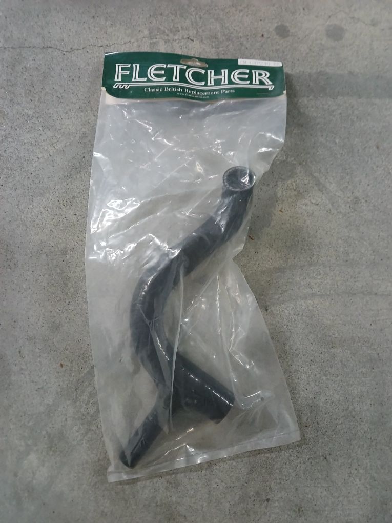 Tubo Inferior do Radiador Fletcher em Silicone (FM-GRH240-BK)