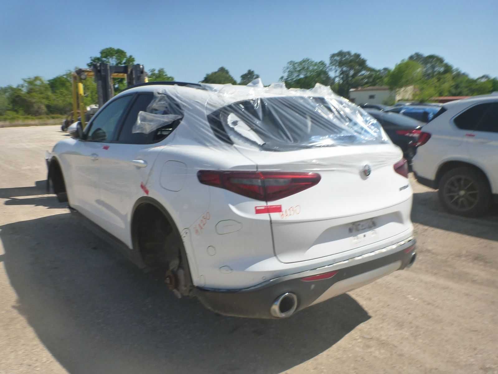 Альфа Ромео Стельвіо / Alfa Romeo Stelvio шрот б/у USA (двигун, КПП)