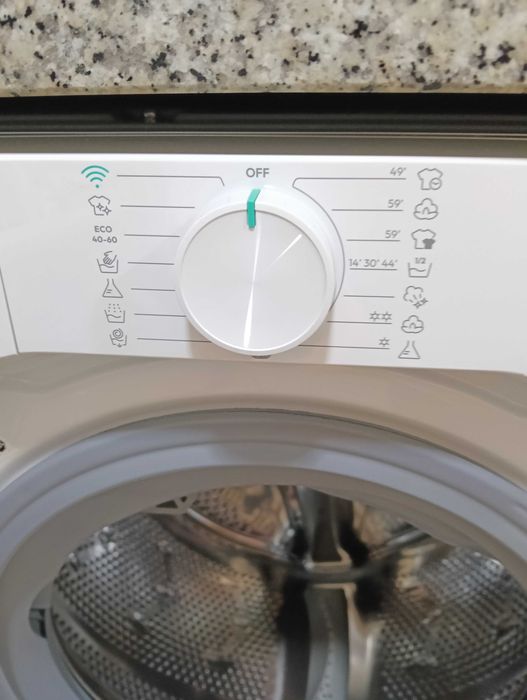 Máquina lavar e secar encastre candy