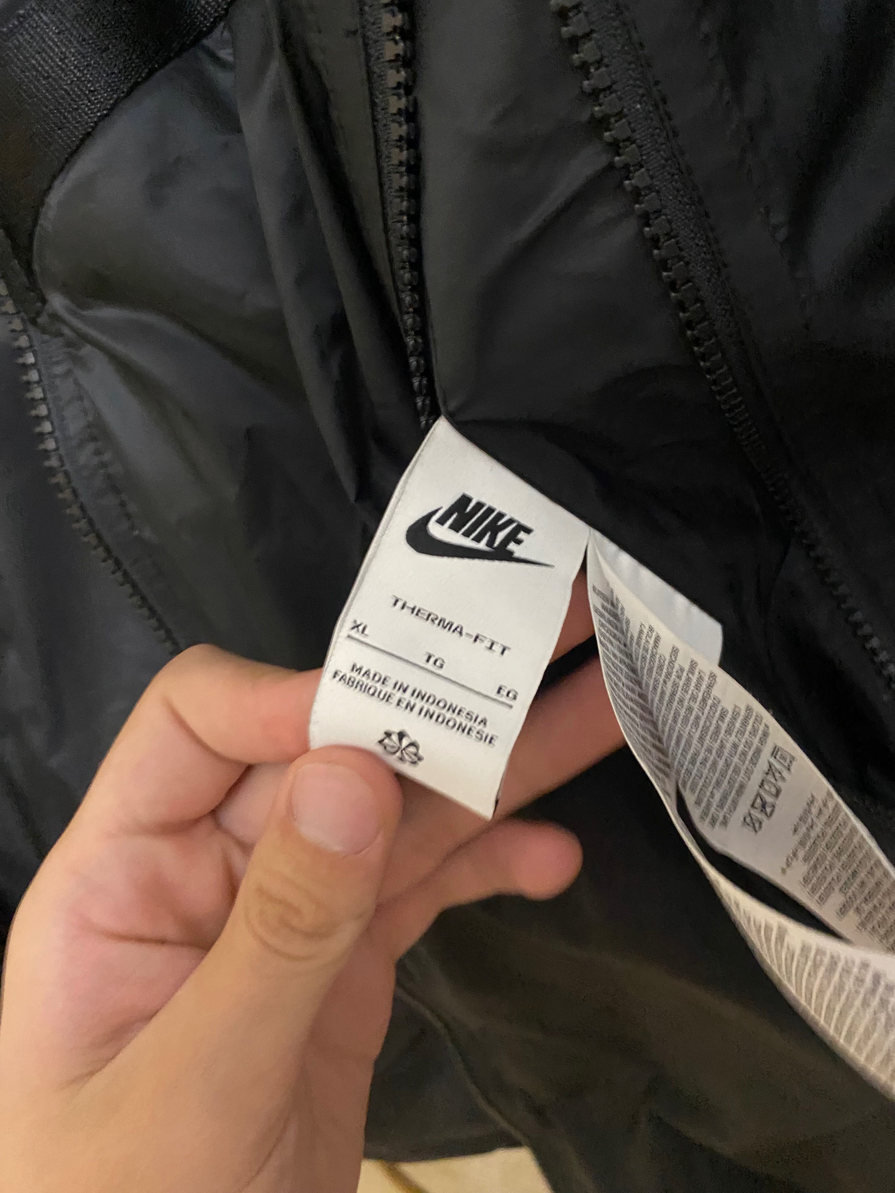 Куртка Nike Оригинал/ размер ХЛ