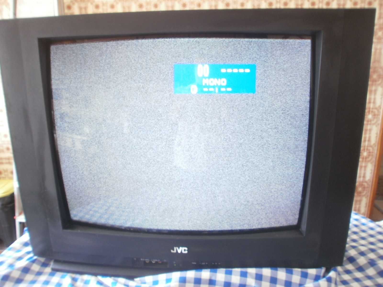 Televisão analógica JVC