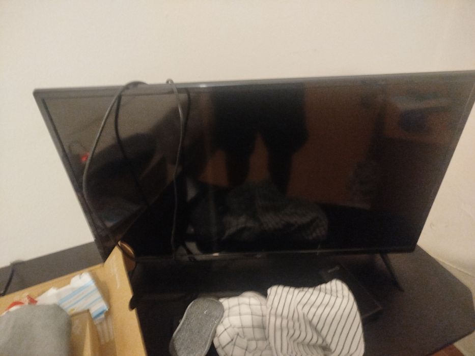 Televisão com muito pouco uso