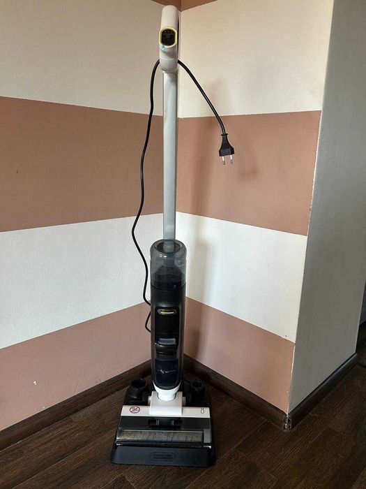 Пилосос ручний миючий Karcher