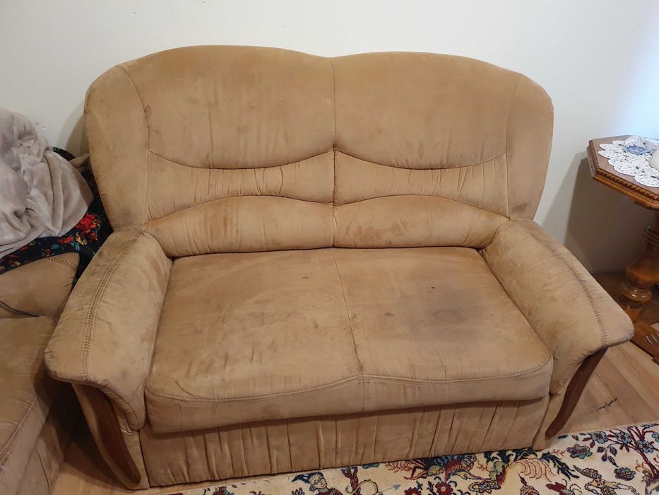 Sofa kanapa 2-osobowa (funkcja spania i pojemnik na pościel)