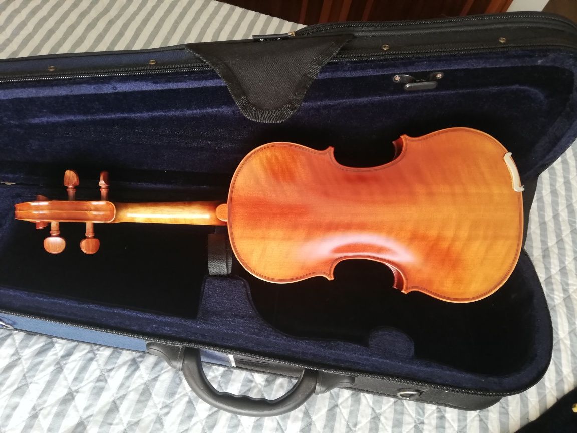 Violino 3/4 com caixa nova