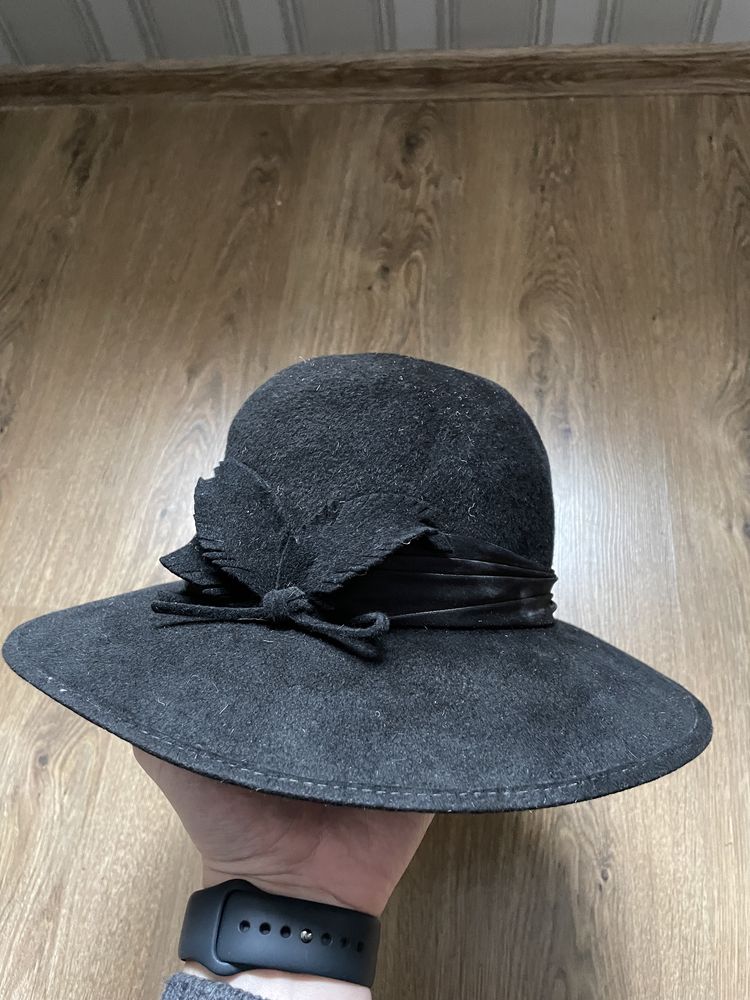 Шляпа жіноча чорна вінтаж