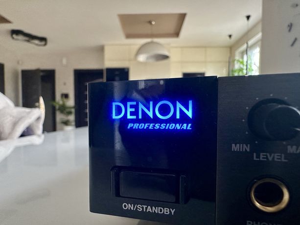 Denon DN-700H streamer Tuner Airplay internet radio USB XLR