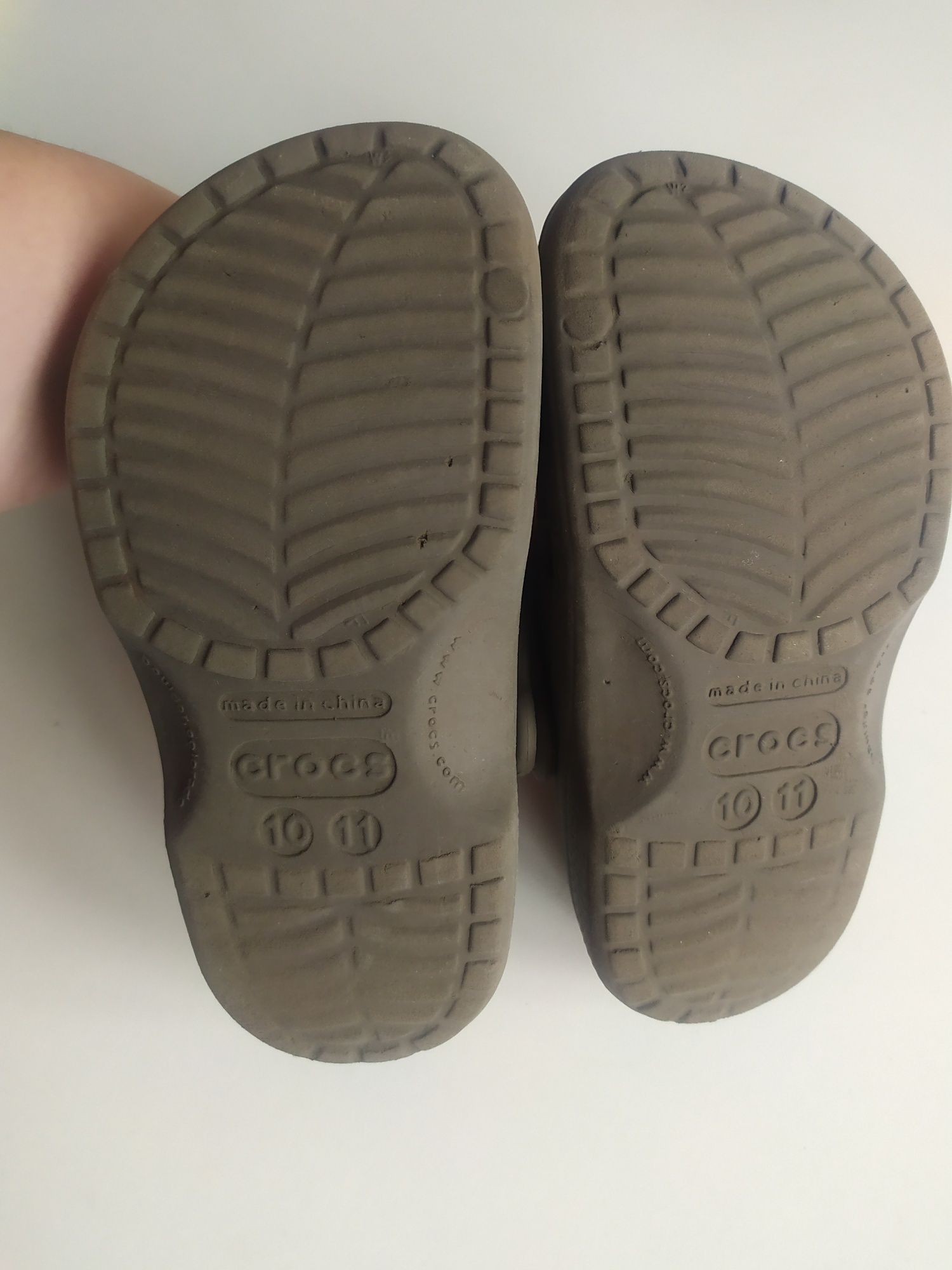 Продам класні Crocs