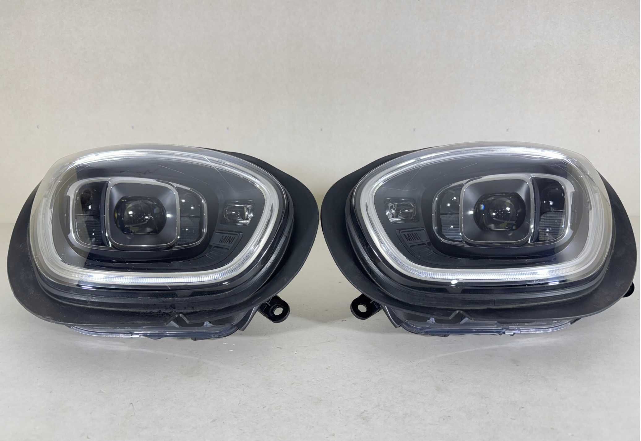 Фари Mini Countryman Cooper F60 FullLed адаптивні LCI рестайлінг