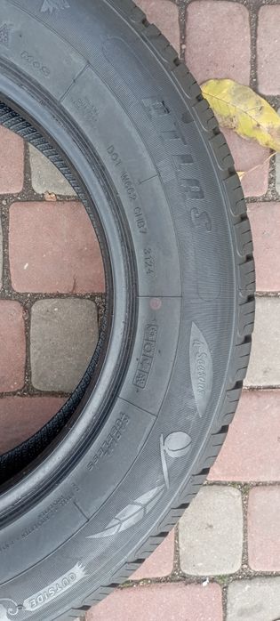 Atlas 215 65 r16c 2шт шини резина зимова гума з Європи