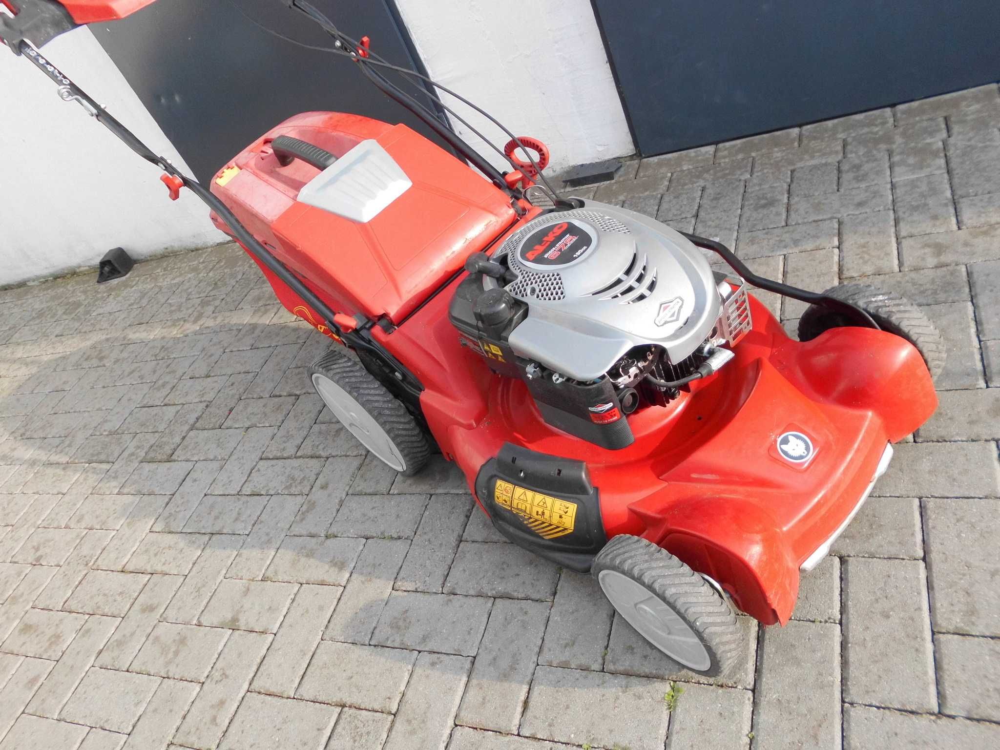 Kosiarka spalin. WOLF Expert B&S 6,5HP