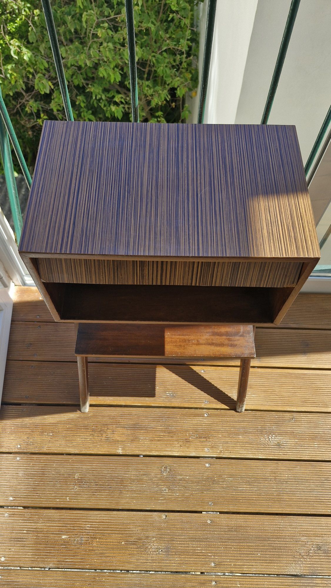 Mesa de telefone com gaveta