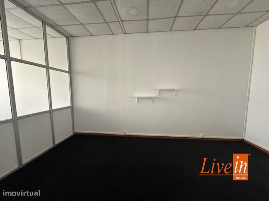 5 Escritórios no Centro de Mafra