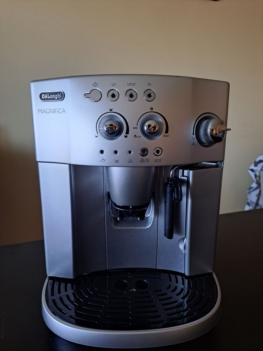 DeLonghi Magnifica 4200s