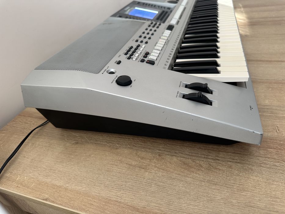 Yamaha PSR S-700 S700 синтезатор