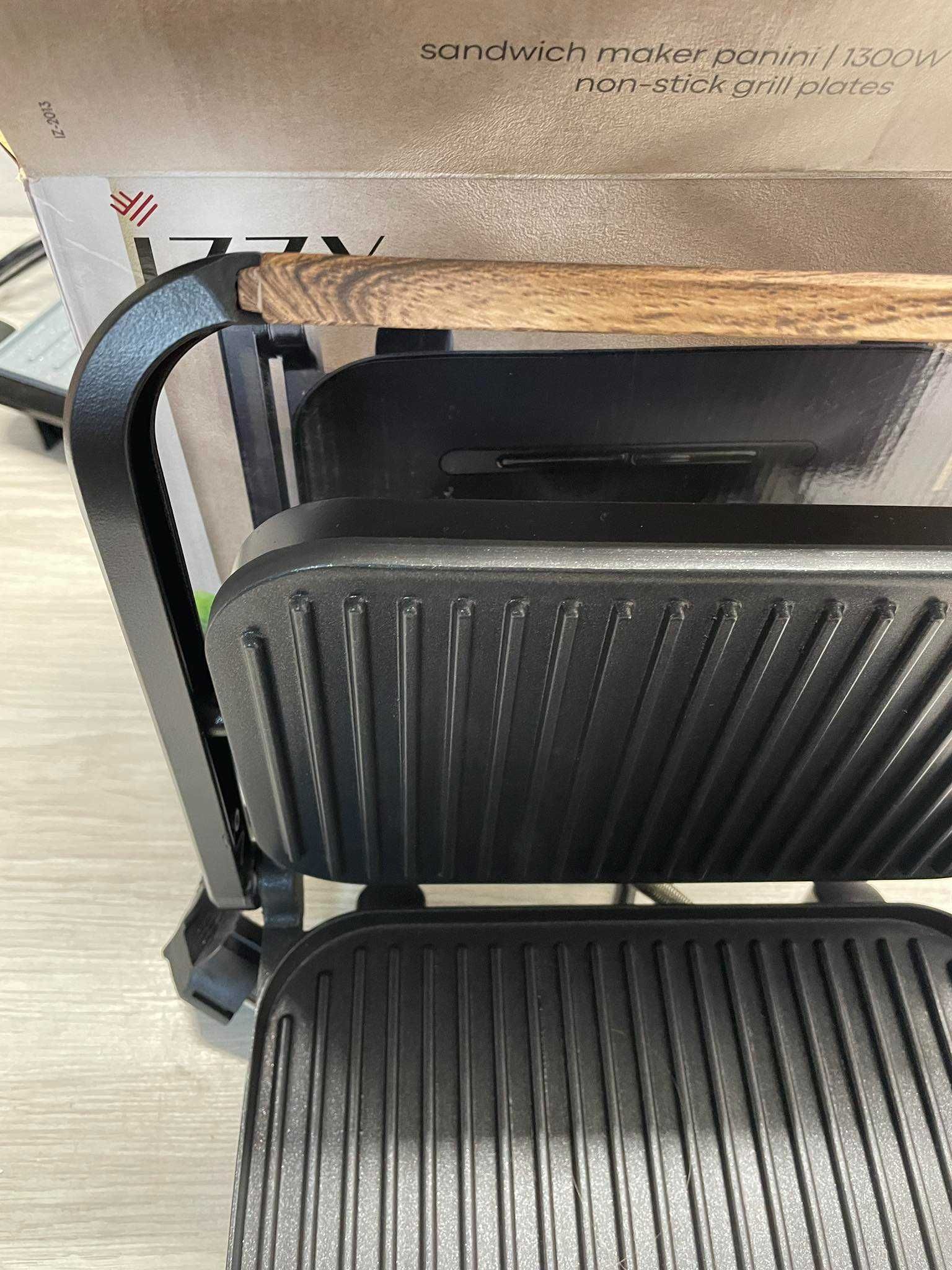 Panini, składany grill elektryczny IZZY 1300W