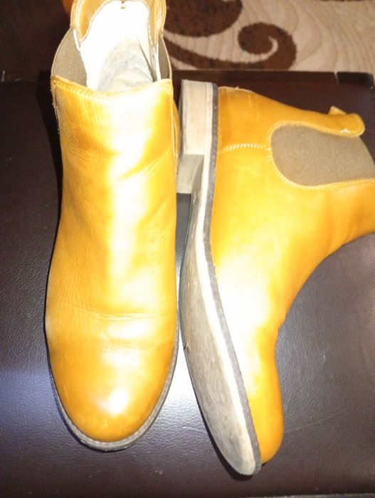 Жіночі фірмові ботінки Демі Pier One розмір 38