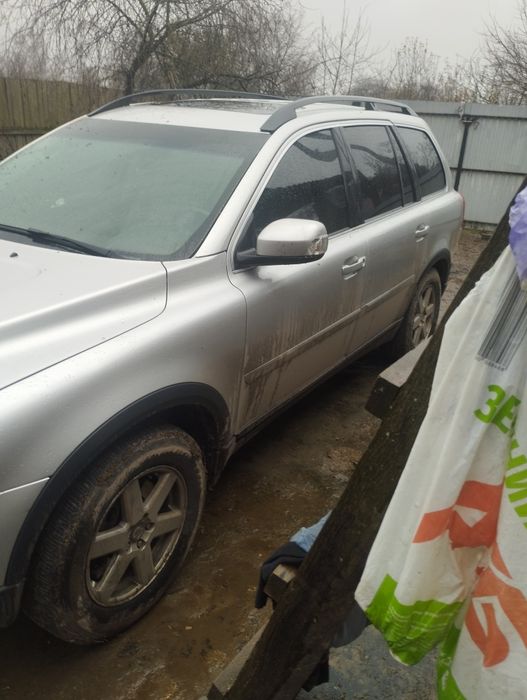 Продам автомобиль Вольво XC90 2007 року вийськовому цена 4000 тысячи д
