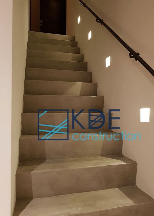 Posadzki z mikrocementu, mikrocement, mikrobeton, posadzki z zywicy