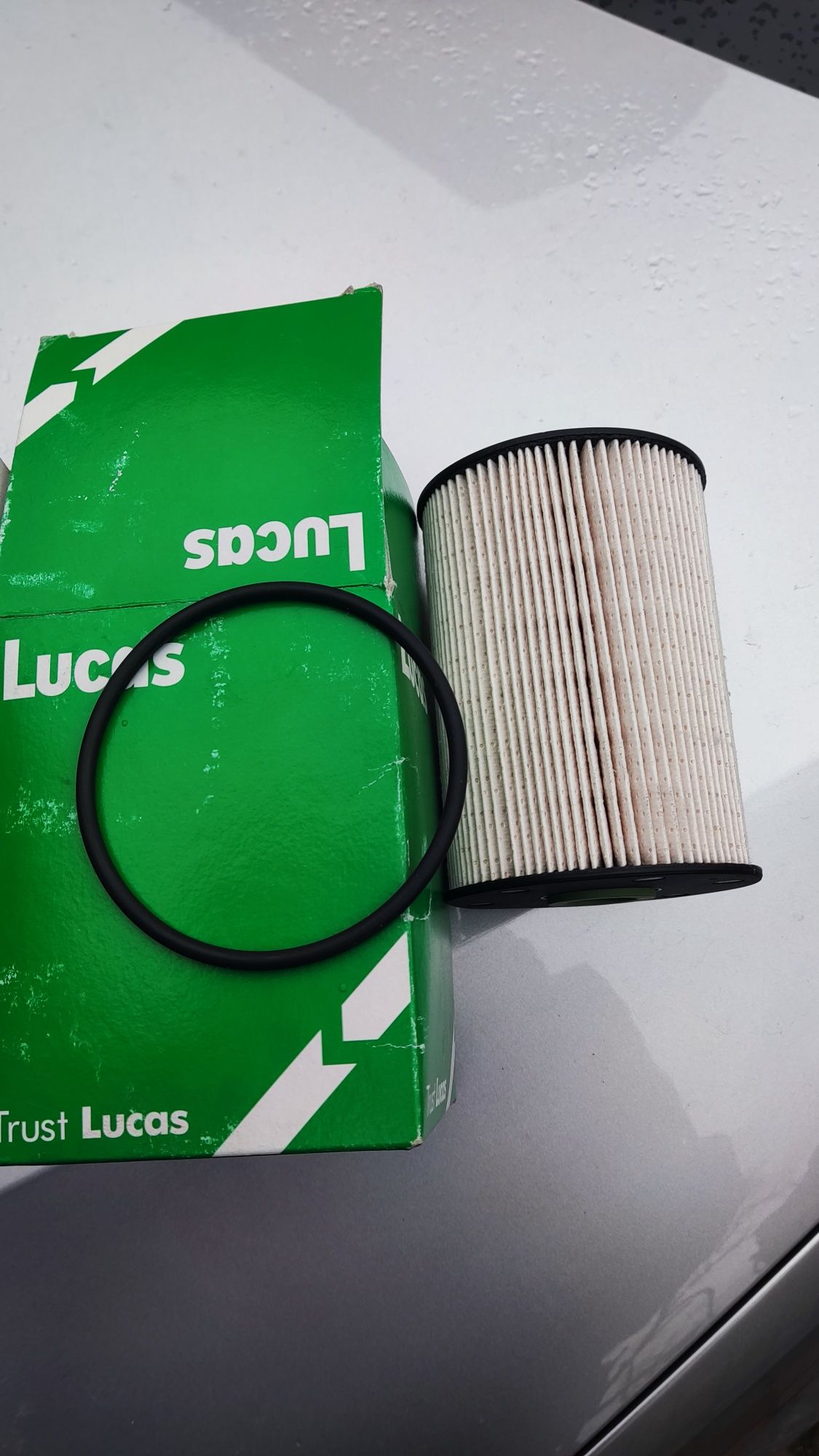 Фільтр паливний Lucas LFDE172