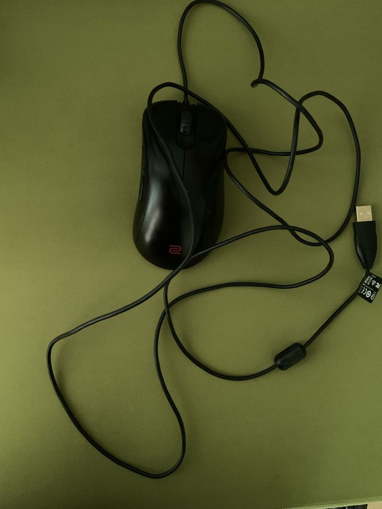Игровая мышь, Zowie EC1-B.
