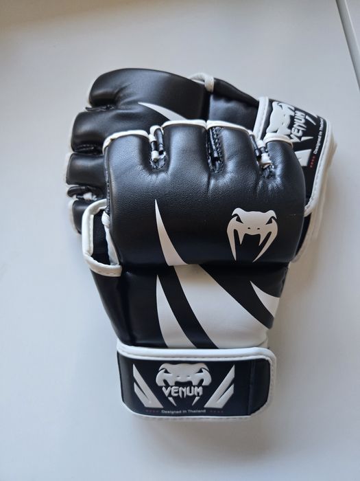 Luvas MMA venum .