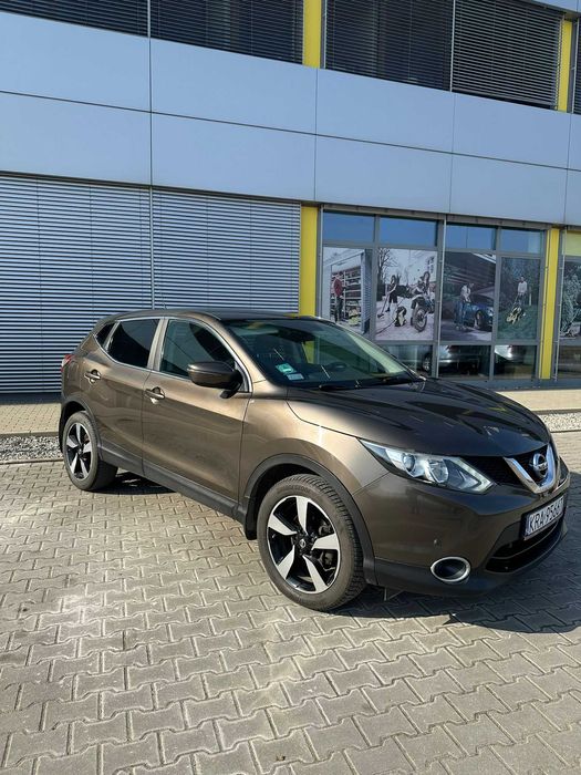 NISSAN QASHQAI 1.5 / niski przebieg