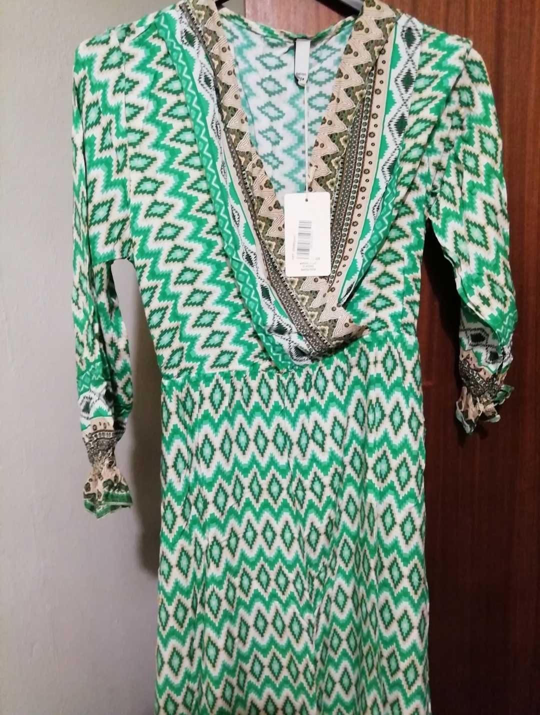 Vestido novo tons verde