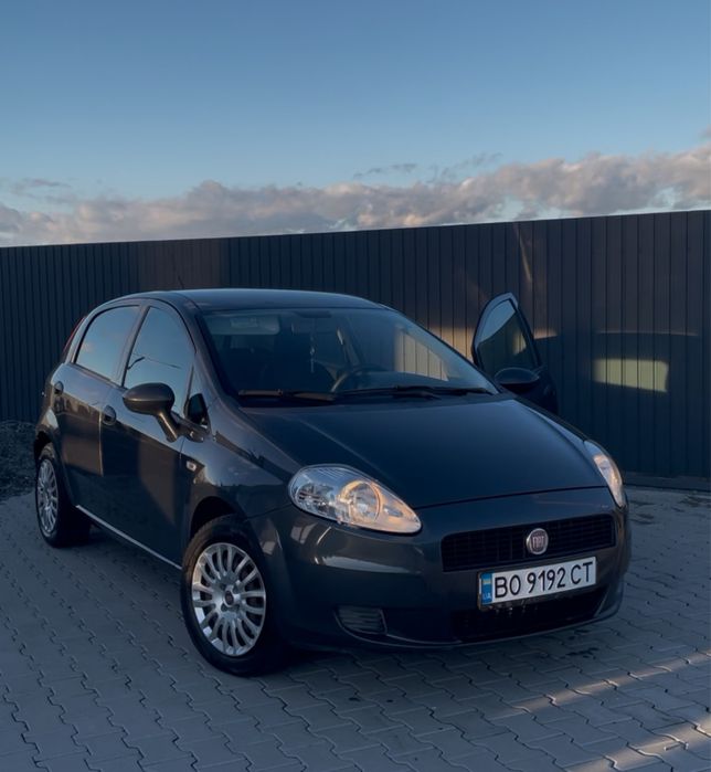 Продам власне авто Fiat Punto 2011 рік
