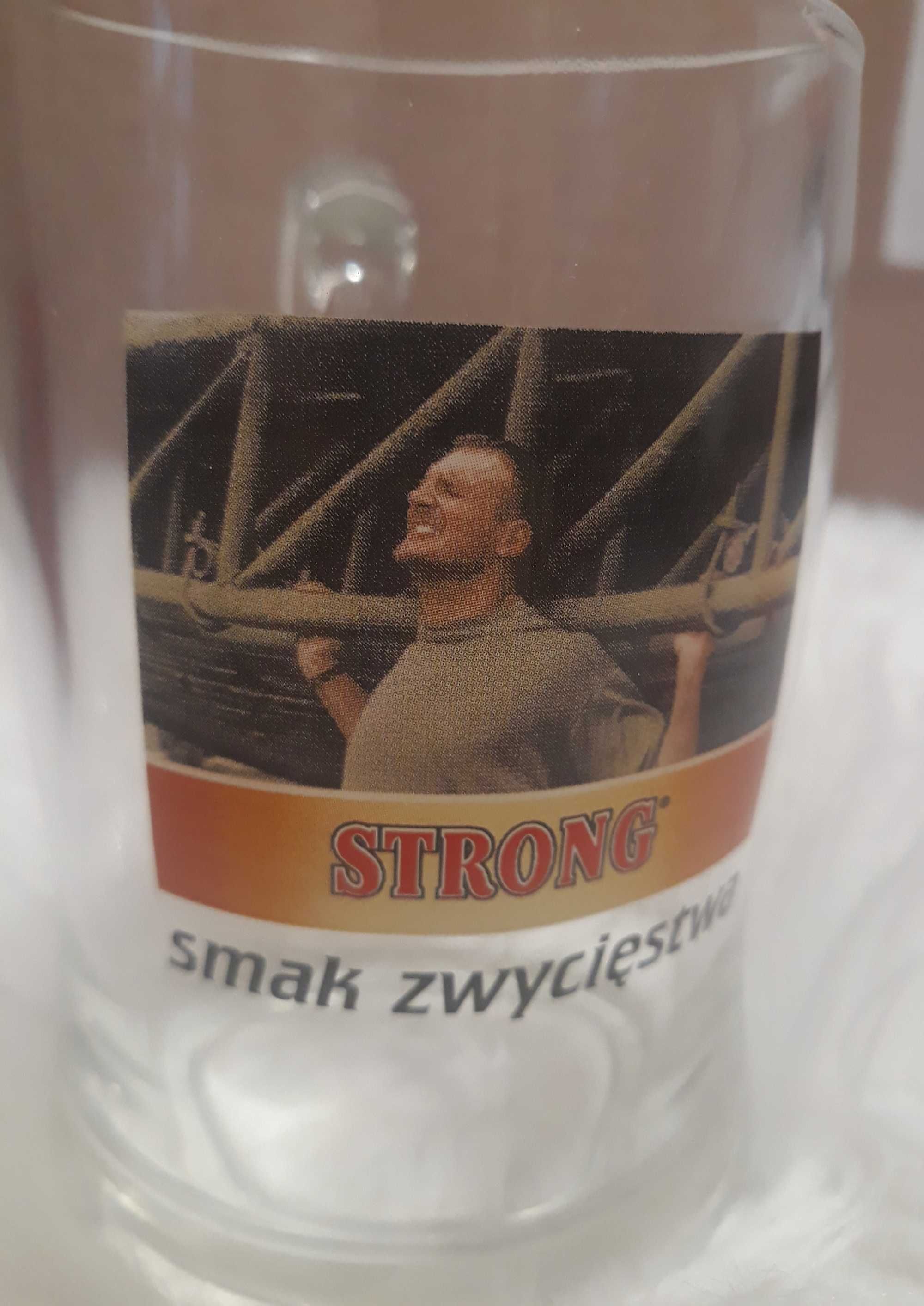 Kufel na piwo z wzorem "Strong. Smak zwycięstwa "