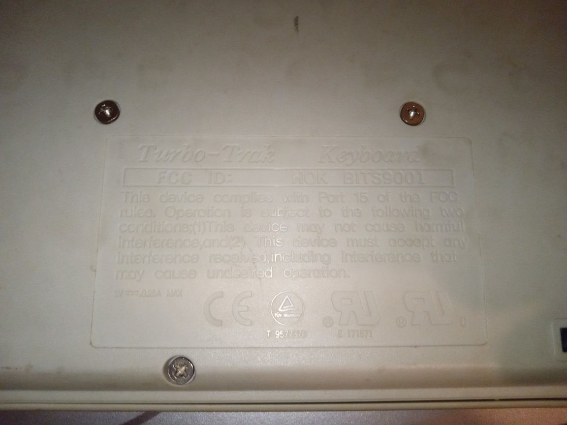 Retro klawiatura turbo trak hqk bits9001
