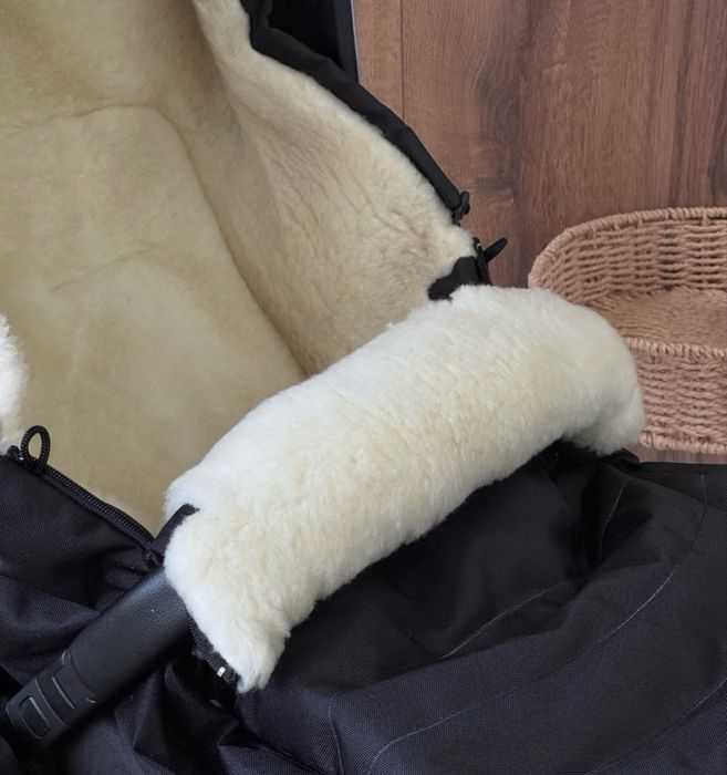 Конверт та муфти на овчині