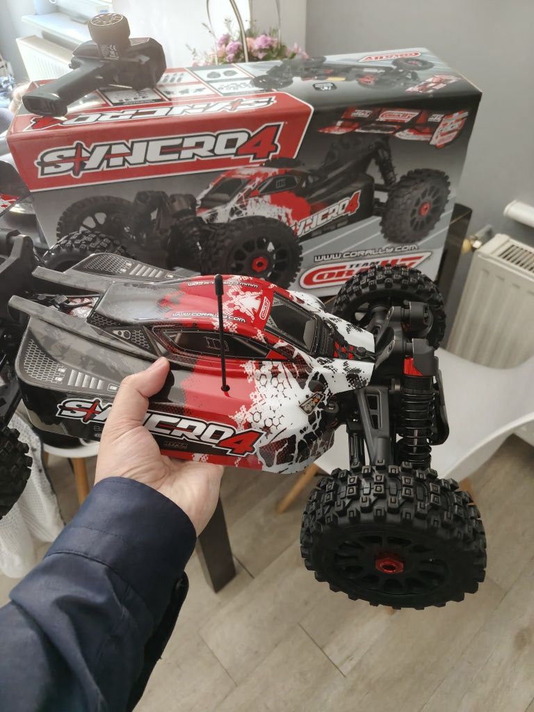 RC team corally syncro 4s. Mało jeżdżony . 4x4 buggy 1/8