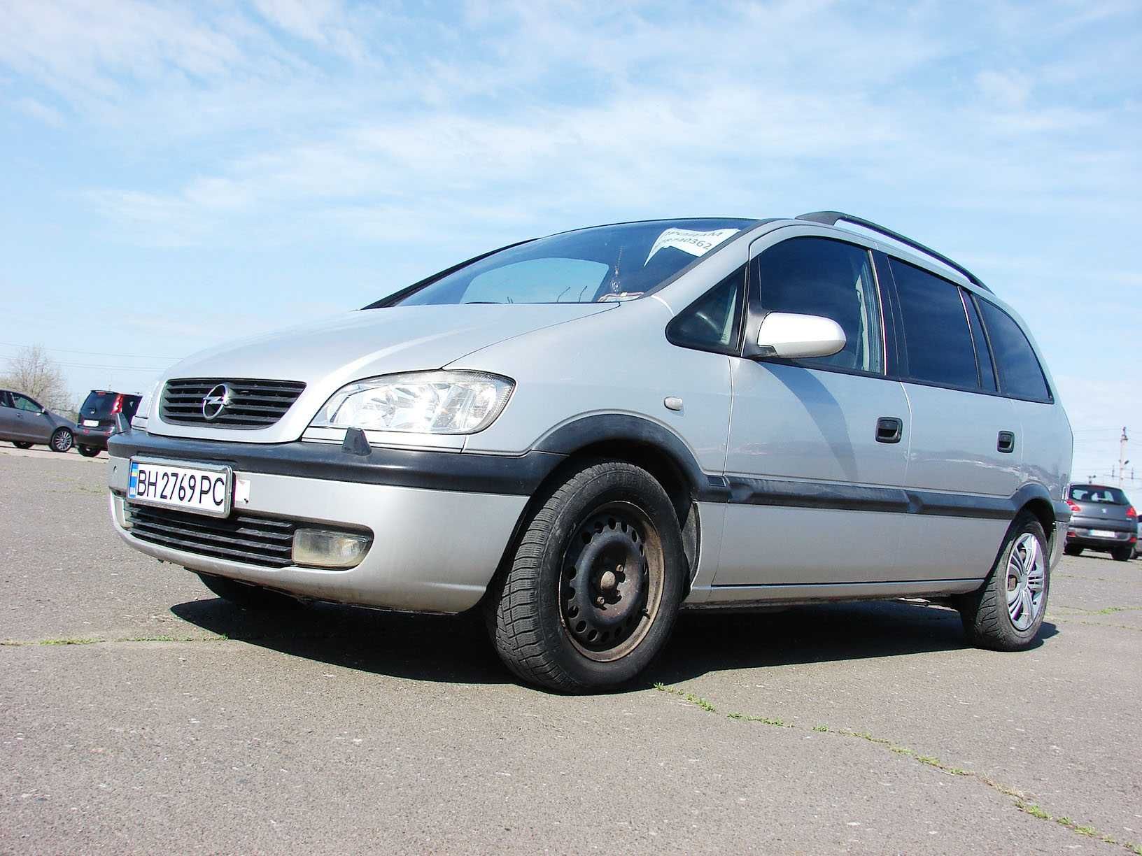 Opel Zafira 7 МЕСТ 2.0 дизель 2001 год